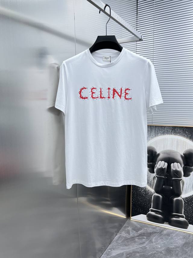 塞林 Celine 新款 圆领 短袖 T恤 体恤 半袖 ，高端版本！专柜定制面料 透气舒适度高，细节无可挑剔，品牌元素设计理念，体现高品质。手感细腻柔软！呈现休