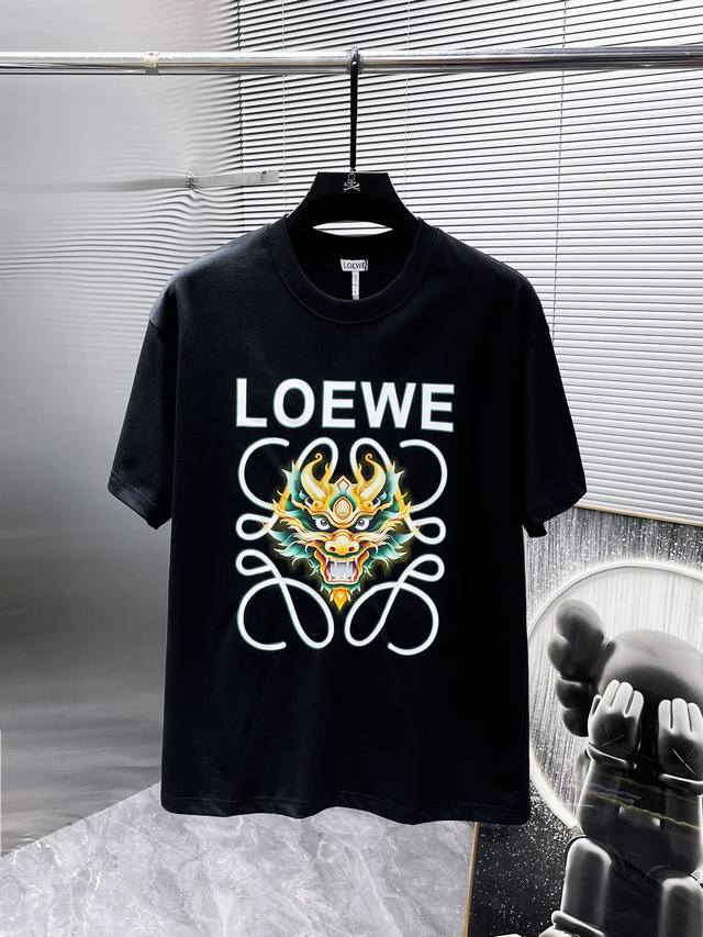 罗意威 Loewe 2024Ss新款 圆领 短袖 T恤 体恤 半袖 ，高端版本！专柜定制面料 透气舒适度高，细节无可挑剔，品牌元素设计理念，体现高品质。手感细腻