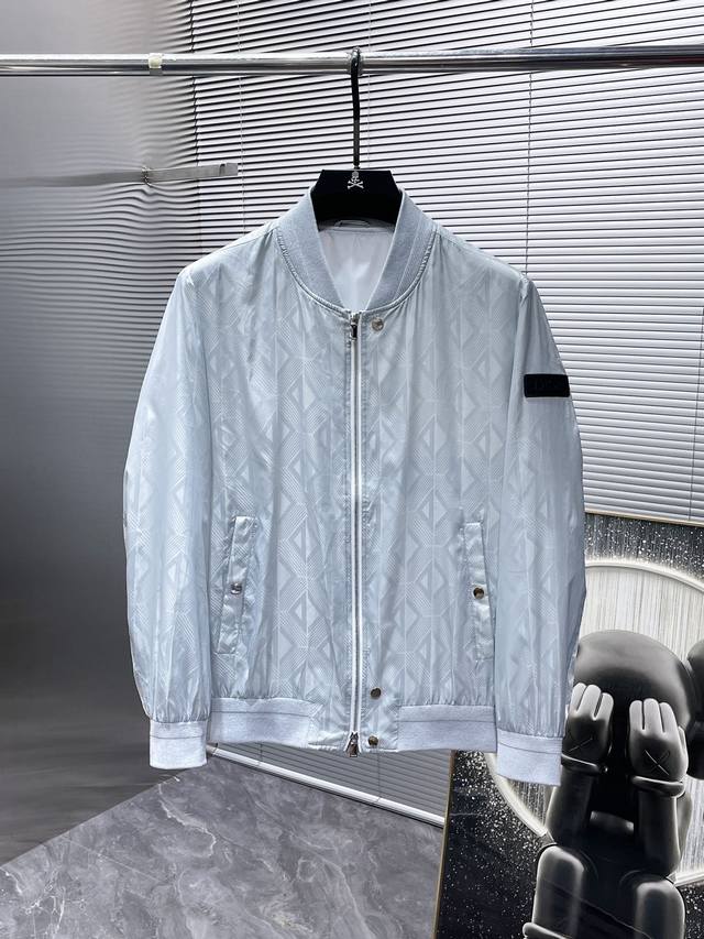 迪奥 Dior 2024春季新款 棒球领 夹克 外套，高端版本！专柜定制面料 透气舒适度高，细节无可挑剔，品牌元素设计理念，体现高品质。手感细腻柔软！呈现休闲裁